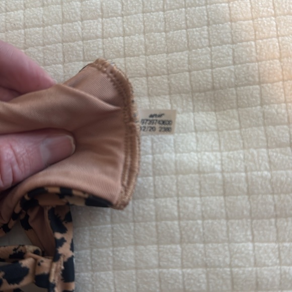 AERIE Swimsuit Top - Picture 4 of 4